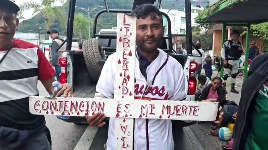 Huye de la violencia en Guatemala