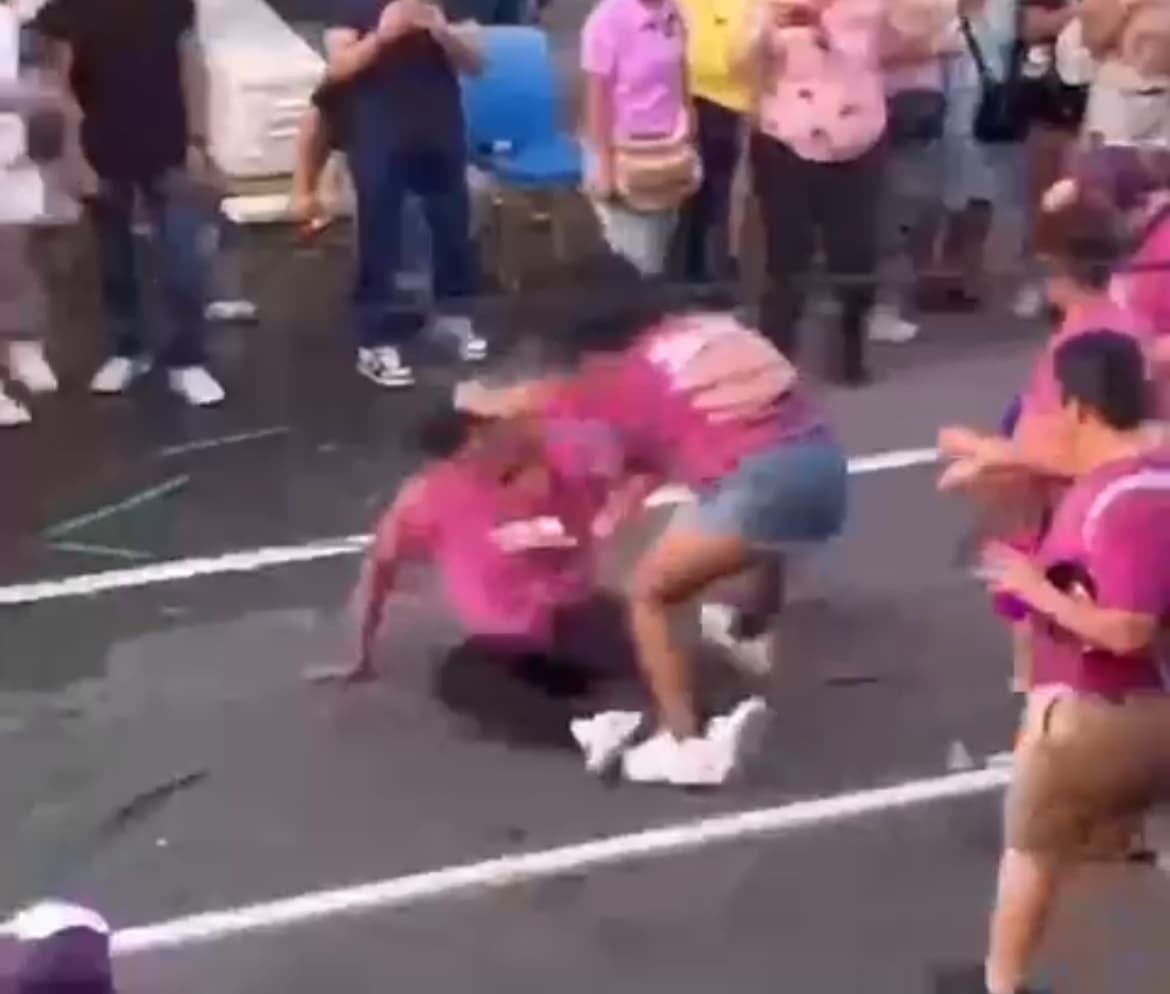 Desfiguros en desfile 'no ocurrían en tiempos del PRI', según el PRI