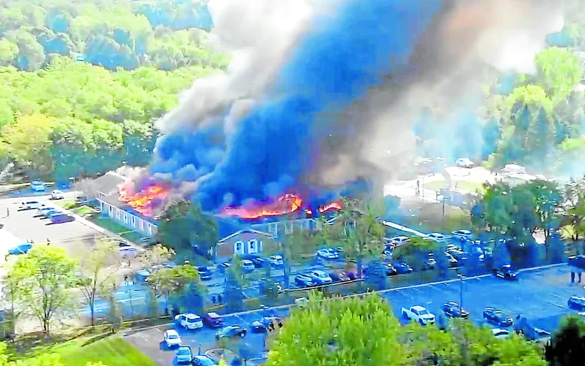 Tiroteo e incendio en Iglesia Mormona, hay dos muertos