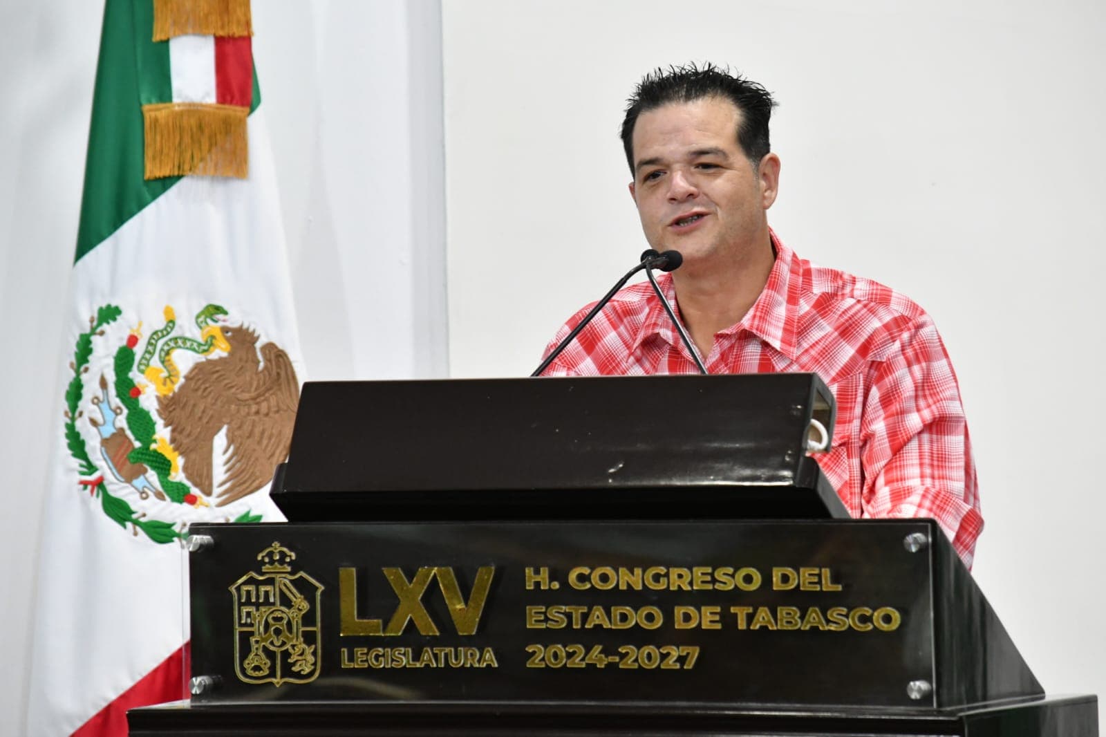 Más de mil escuelas carecen de certeza jurídica en Tabasco: PRI