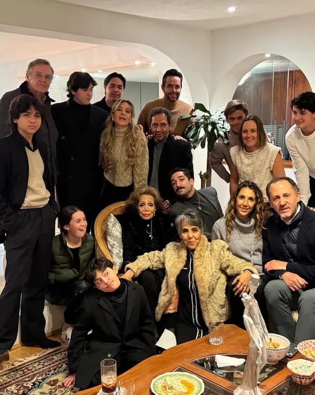 Reaparece actriz María Victoria, a los 97 años