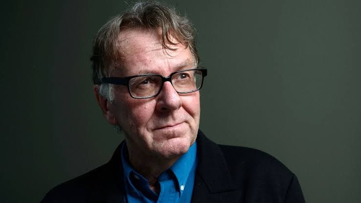 Fallece actor Tom Wilkinson