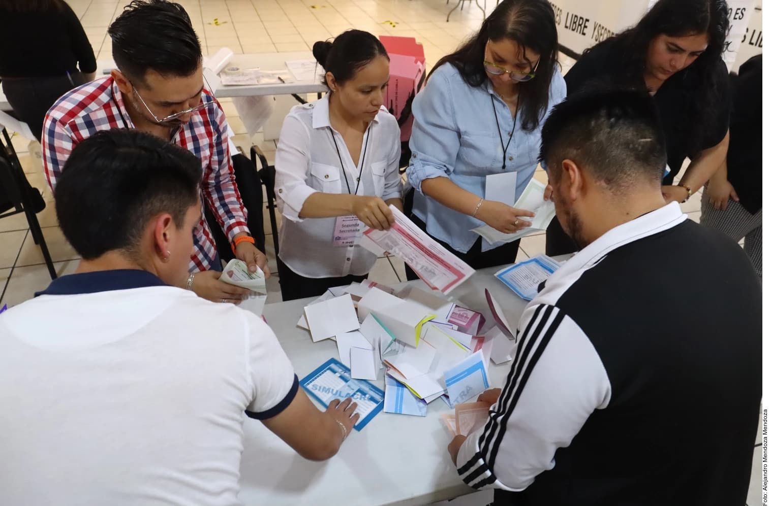 Tardarán 10 días en contar votos