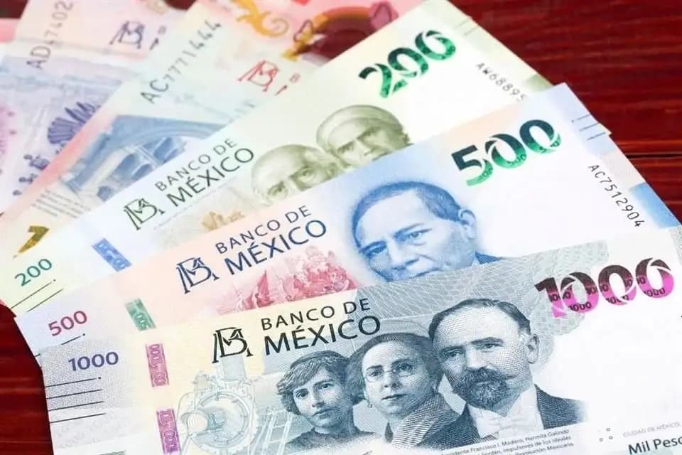 Aumentan los ingresos, dádivas e informalidad
