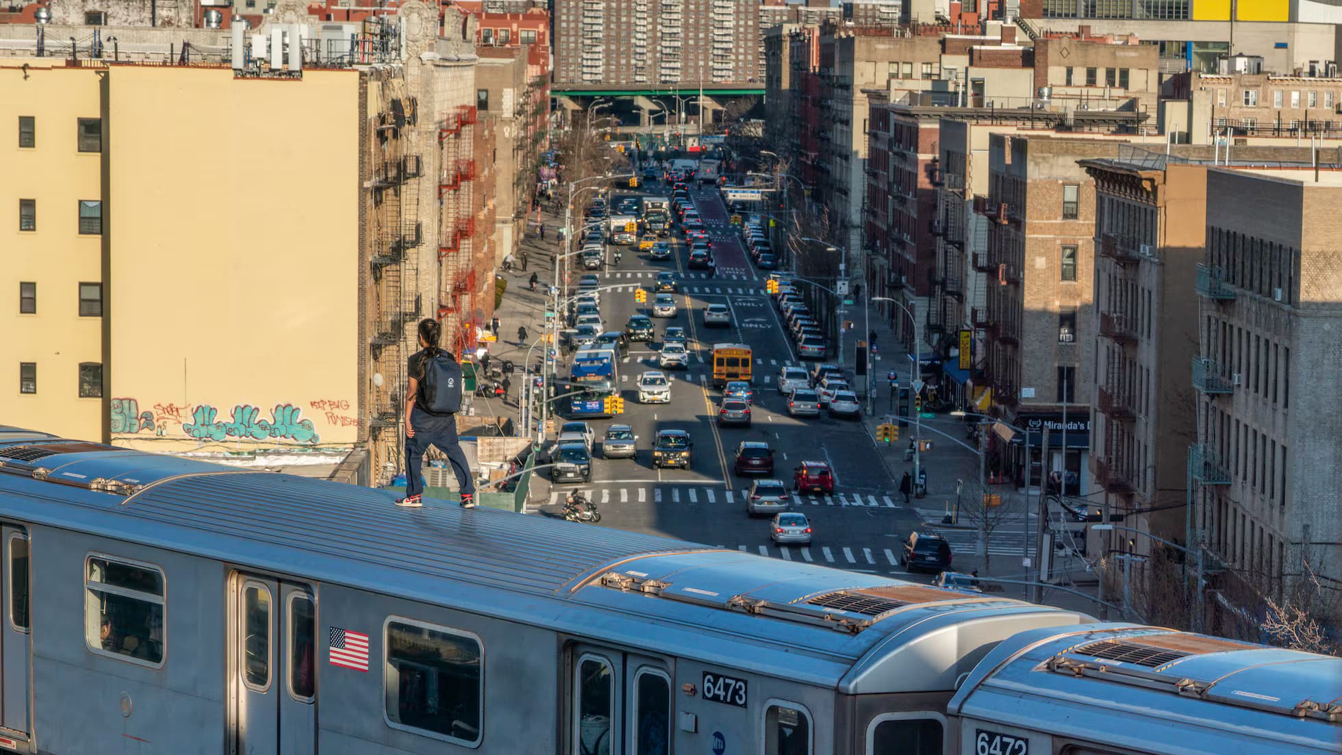 Mueres dos adolescentes "surfeaban" en metro de Nueva York