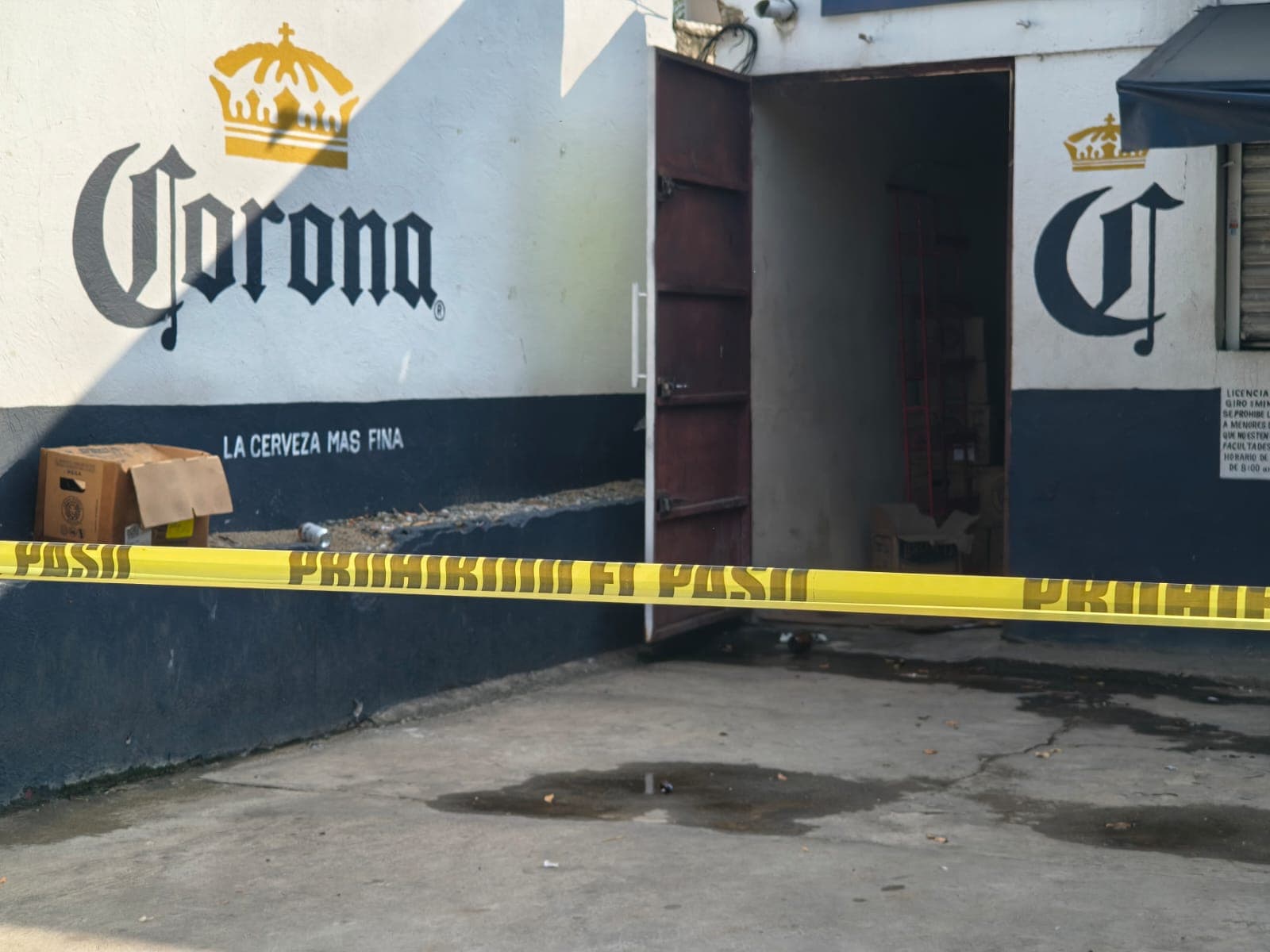 Ejecutan a hombre dentro de expendio de cervezas en Fracc. Bicentenario