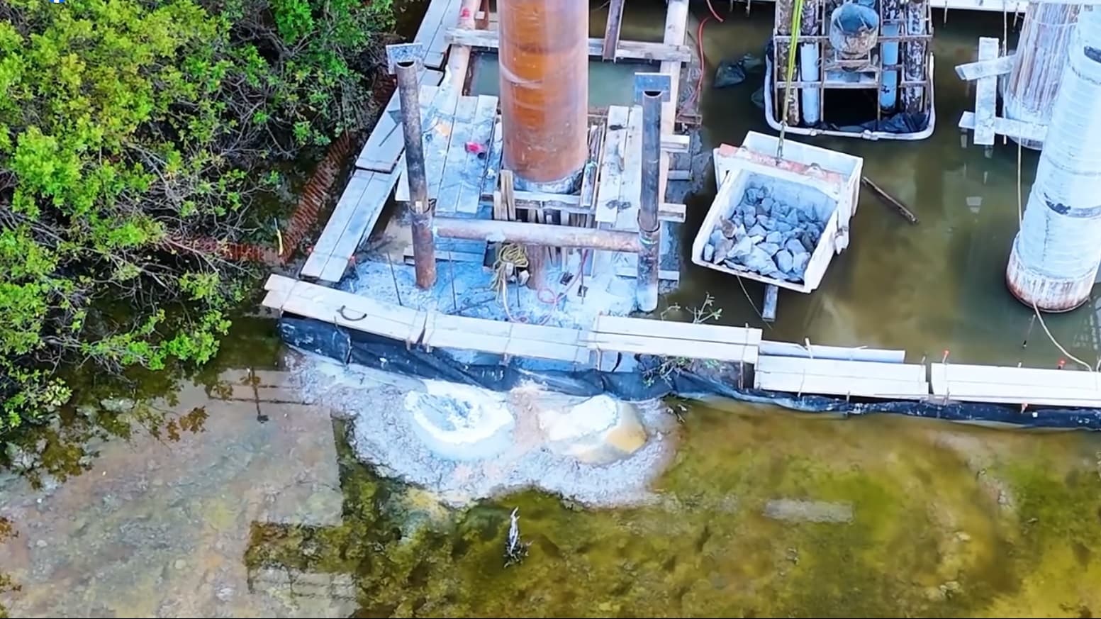 Contaminan laguna de Nichupté Cancún