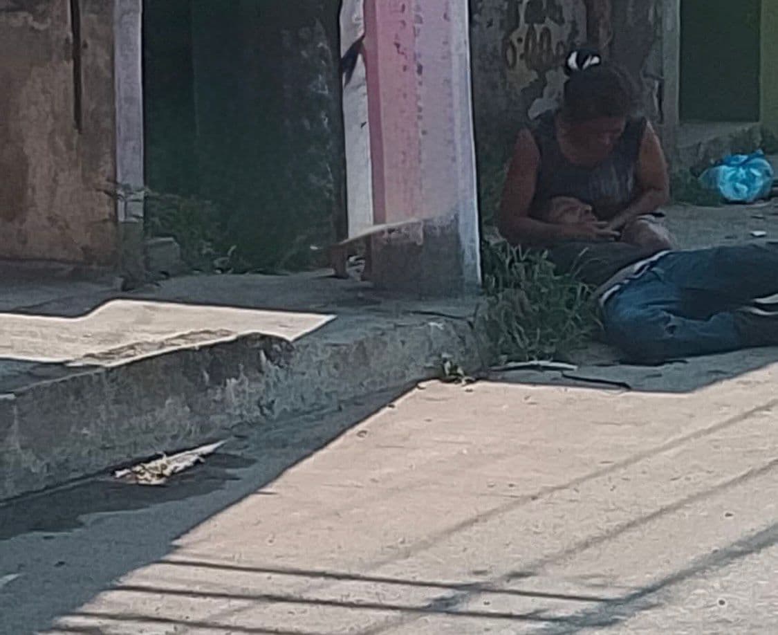 Atacan a balazos a sujeto en Centro y resulta herido