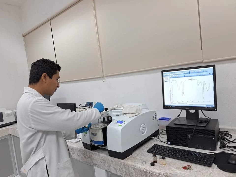 Alumno de la UJAT proyecta desarrollar nuevos fármacos