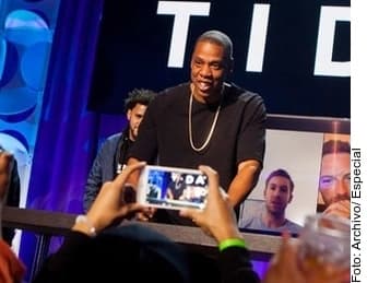 Acusan a Jay-Z y a 'Diddy' Combs de violar a niña de 13 años